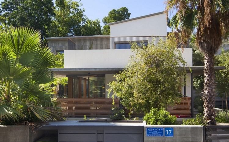 záhrada domu veranda výsadba paliem