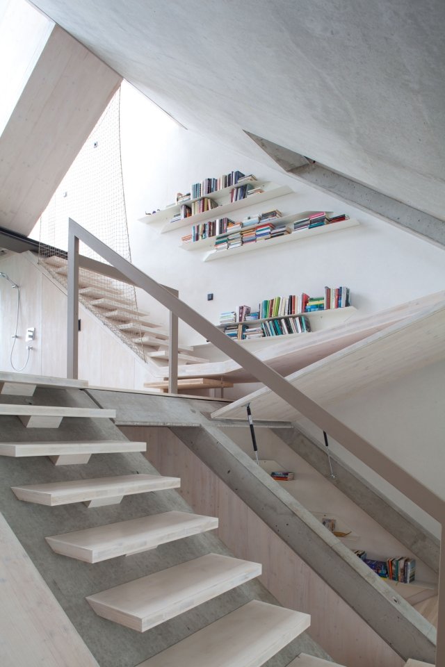 Interiérový dizajn, rozmarné knihy s výrazným štýlovým vzhľadom