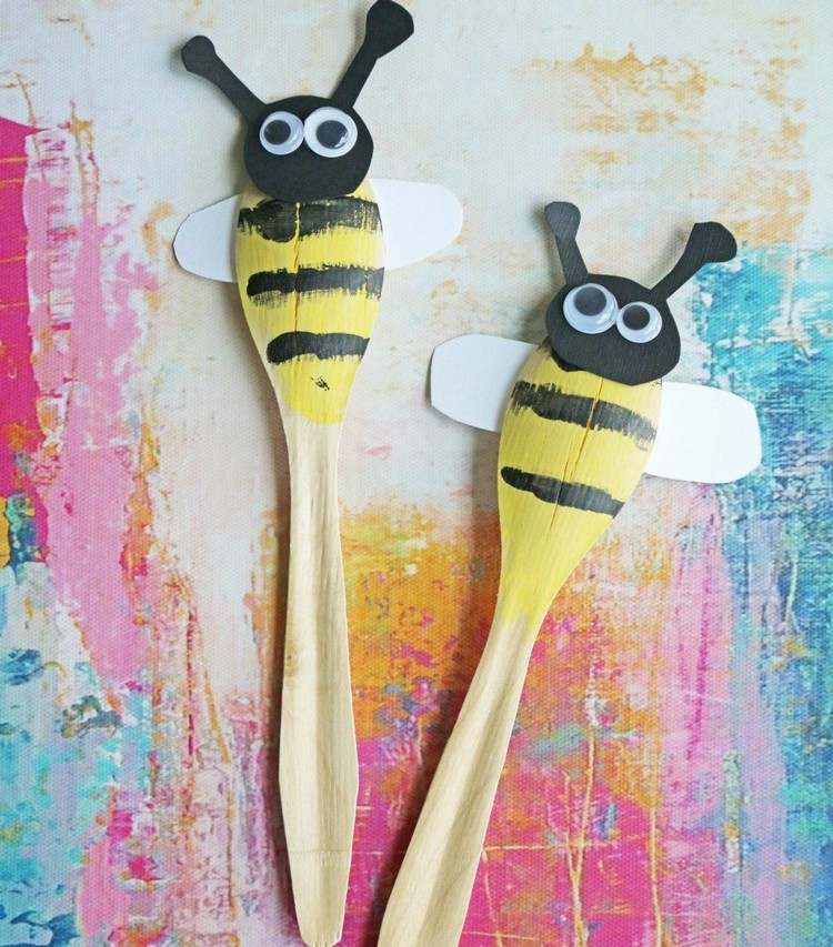 včela-drotár-drevená-drevená lyžička