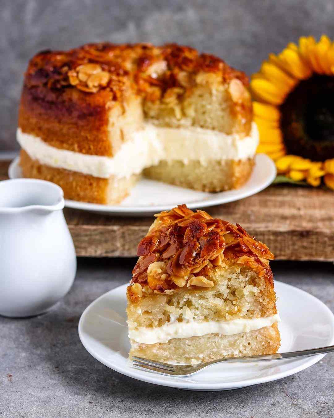 Recept na včelie bodnutie ľahký mandľový medový koláč vanilková plnka dezert dezert rýchly