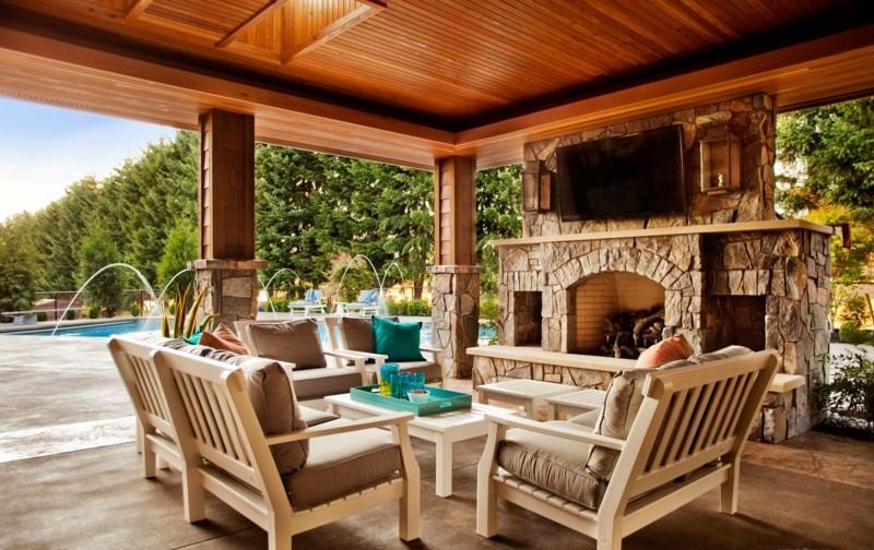 terasa dizajn drevená krytina krb rustikálne posedenie záhradný nábytok bazén