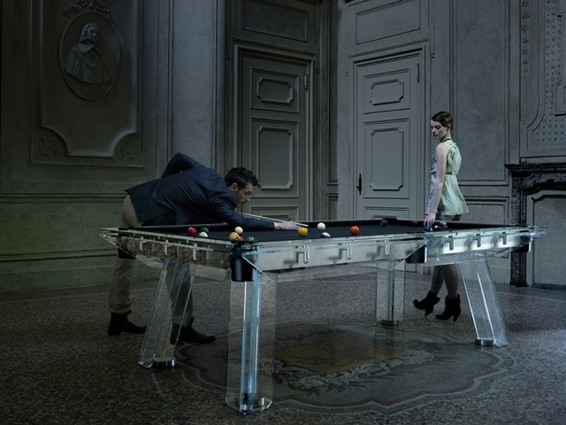 Biliardový stôl kryštál z nehrdzavejúcej ocele moderný minimalistický