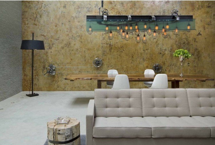 Odkladací stolík Birkenstamm kombinovaný s bytovými doplnkami v priemyselnom dizajne brezový kmeň-deko-rustikálny-bočný-stolík-obývacia-príslušenstvo