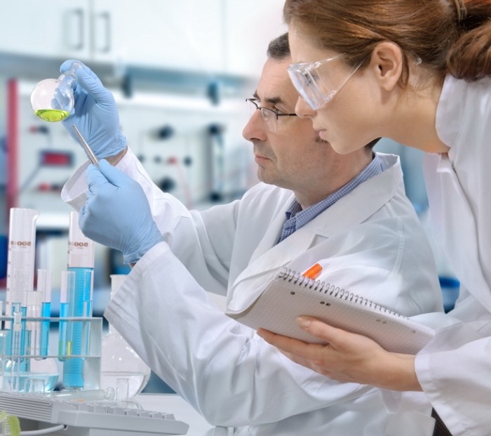 bpa-nebezpecne-plastove-kojenecke flasky-plastove vrecia-natieranie-kovovych plechoviek