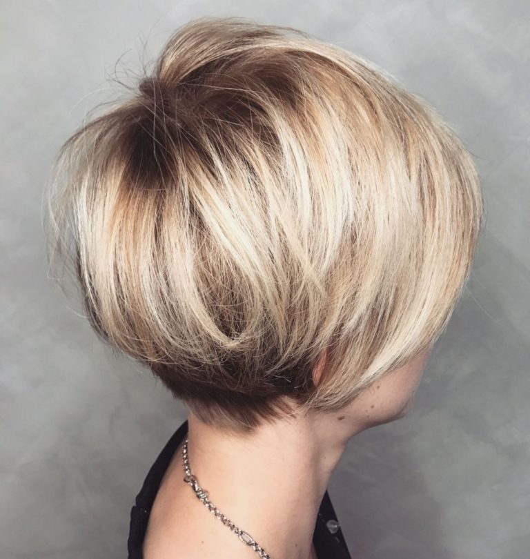 Kurzhaarfrisuren 2019 Pagenschnitt bob haircut dlhé horné vlasy skrátené v spodnej časti