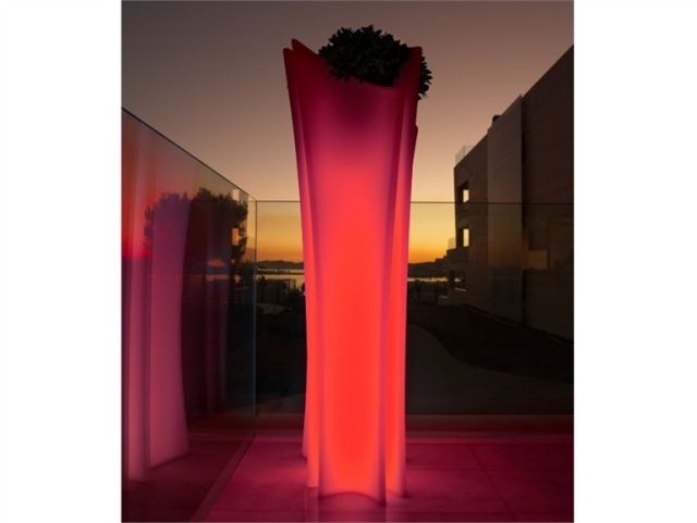 váza svetlá farba vonkajší dizajn svieže nápady kvety svetlá farba vonkajší dizajn svieži nápady