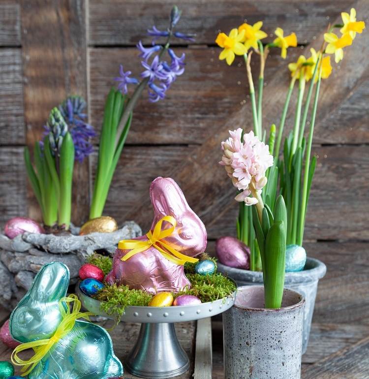 Kvetinová výzdoba na jar Nápady na veľkonočnú výzdobu s jarnými kvetmi