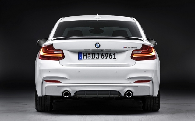 BMW radu 2 Coupe zadné 2