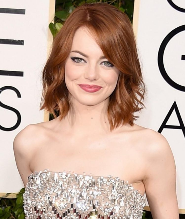 Bob Emma Stone s krivou ofinou - Zlaté glóbusy 2015 bob-účesy-2015-schrager-pony-emma-kameň-zlaté-glóbusy-2015