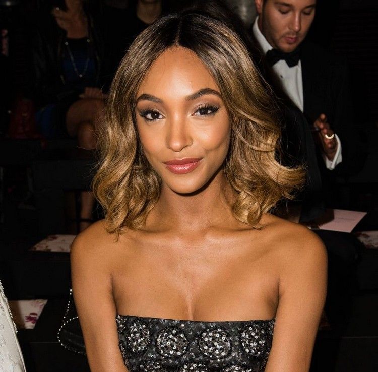 Ombre vlasy s wob bob-účesy-stredne dlhé-jourdan-dunn-ombre-kučery na vlasy