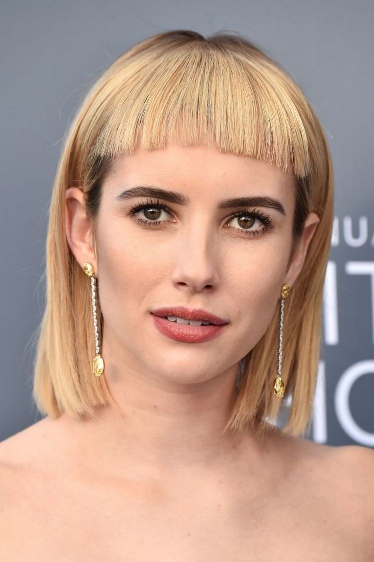 Hladký bob s krátkou mikro ofinou