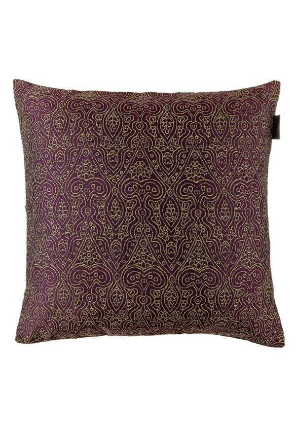 Obývacia izba nápady Obývacia izba Pohovka dekorácia vankúš purpurové zlato Domáce nápady dekorácia pohovky do obývačky