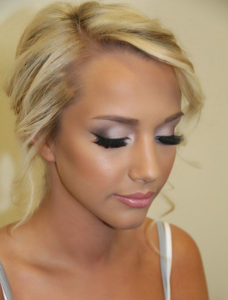 očné tiene nevesta makeup lila očné linky ružové pery