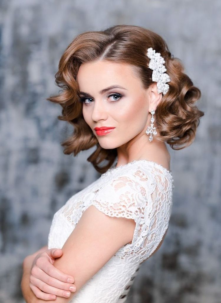 modré oči svadobný makeup oranžový rúž