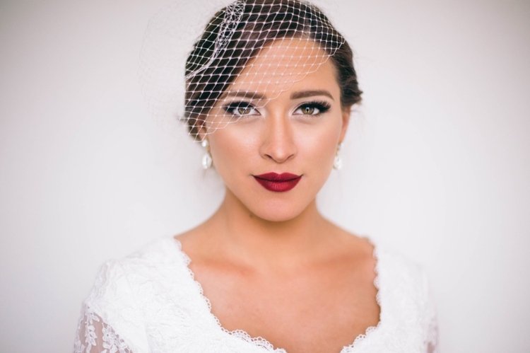 zelené oči nevesta líčiť červené pery