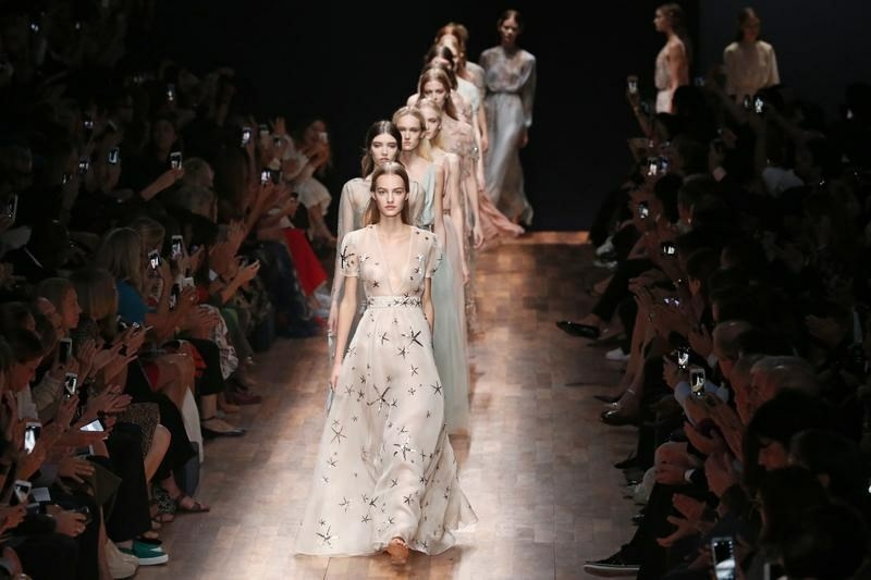 Móda nevesty - extravagantné svadobné šaty od šiestich návrhárov módny nápad svadobné šaty extravagantná kolekcia návrhár jar leto