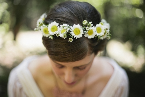 Svadobné updo s ofinou-krásne sedmokrásky updo-for-the-svadba-krásne-sedmokrásky-s-pletené