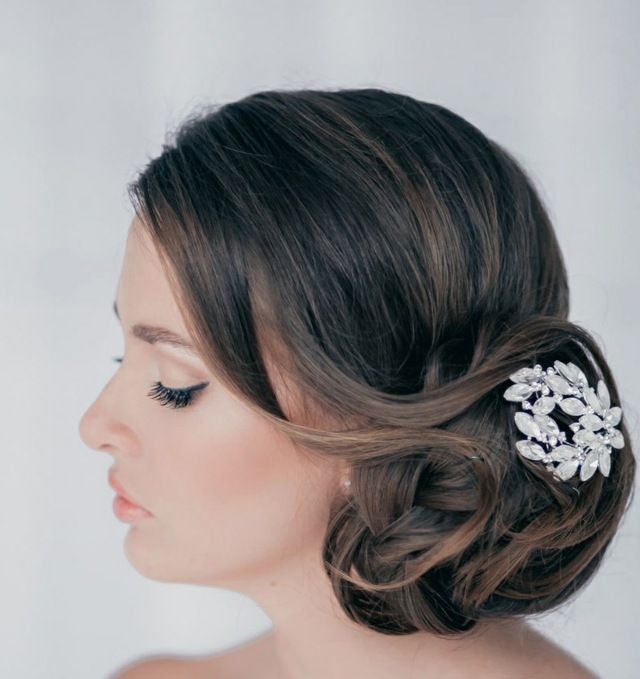 Objemový drdol-svadobný účes-doplnky-harschmuck