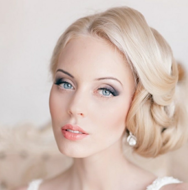 Náušnice-bočný pohľad-svadobný účes