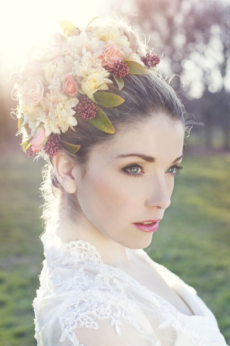 svadobné účesy-dlhé vlasy-boho-kvety-prirodzene-svieže-jar-leto