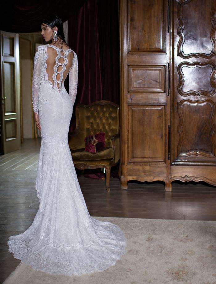 Efektívny dizajn svadobných šiat v oblasti chrbta svadobné šaty zadný dizajn výšivka berta svadobná móda