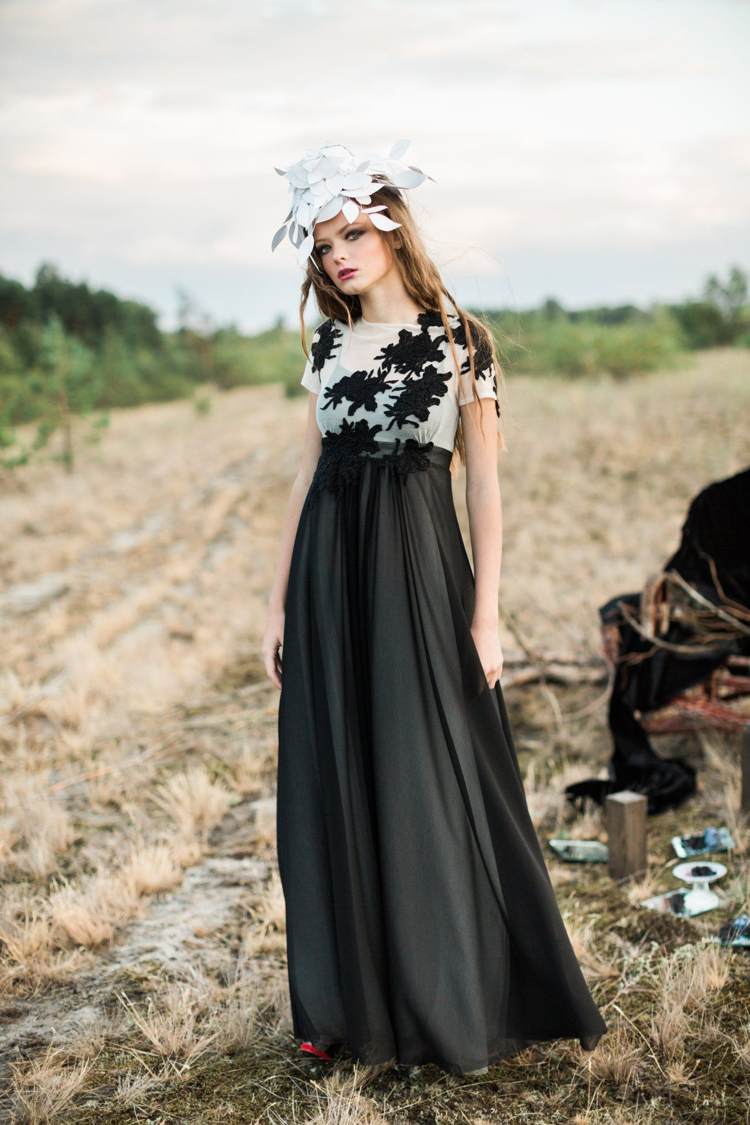 svadobné šaty-čierne-extravagantné-svadobné-móda-biele-dlhé