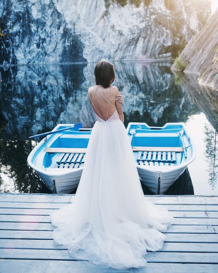 Svadobné šaty tylová rozšírená sukňa špagetová podprsenka