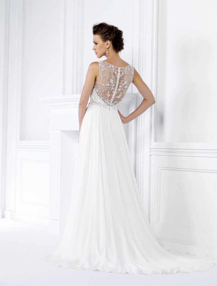 Svadobné šaty s čipkou a kamienkami na zadnom rade A.