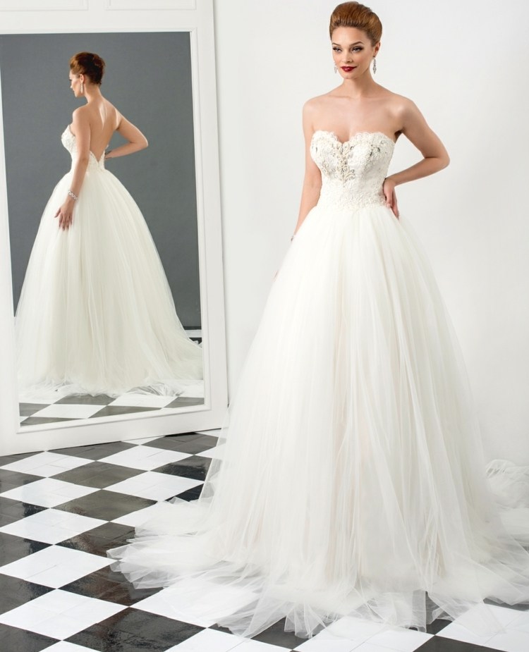 Svadobná móda štýlová elegantná princezná strihu bez ramienok