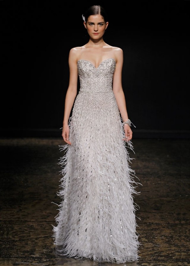 módna návrhárka-guru-dráha-2014