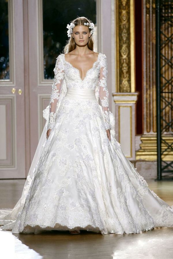 Dizajnové čipkované a šifónové šaty značky Murad Návrhárske šaty na svadobné šaty do V