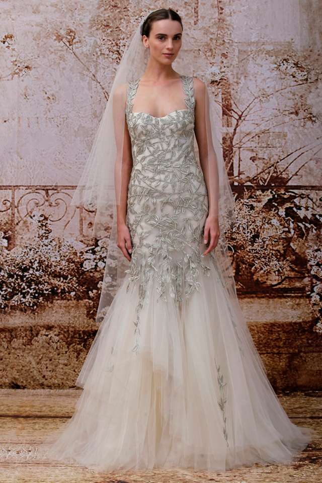 svetlo šedé svadobné šaty čipkované detaily organza spodná časť Svadobné šaty čipkované detaily organza spodná časť spánok