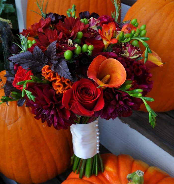 oranžovo červená Kalia kytica svadobná jeseň Svadba kytice Kalia na jeseň