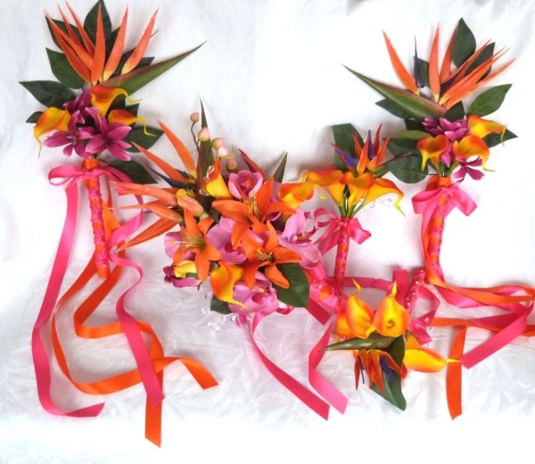 tropické-svadobné-oblečenie-dekorácia-nevesta-kytica-nápad