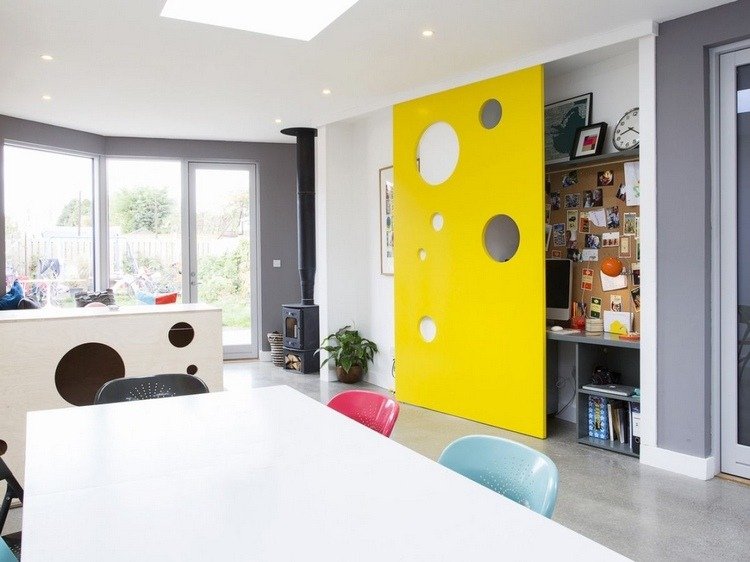 skryť pracovisko za posuvné dvere