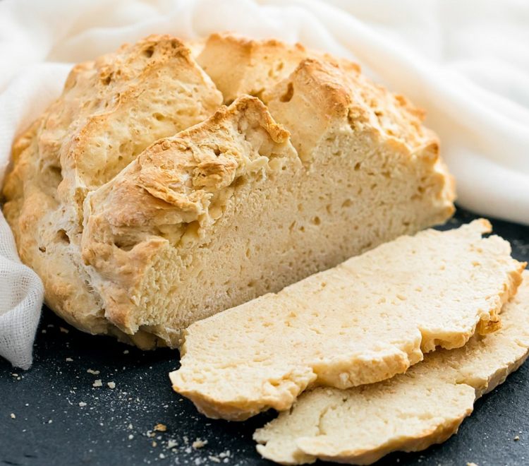 Vyrobte si chlieb sami bez droždia - jednoduchý recept na biely chlieb
