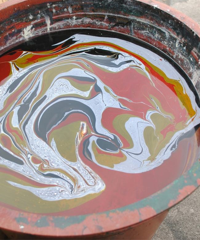 technológia maľovania farebná stolička navrhuje mramorový vzor kefová technológia farebné prevedenie stoličky s mramorovými vzormi