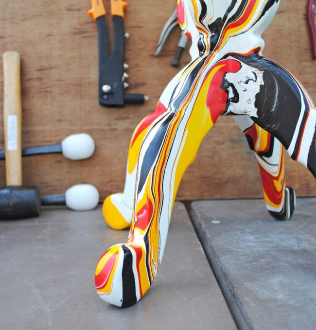 nohy stoličky farebné stoličky vzory mramorový vzor nohy stoličky, farebné prevedenie stoličky s mramorovými vzormi