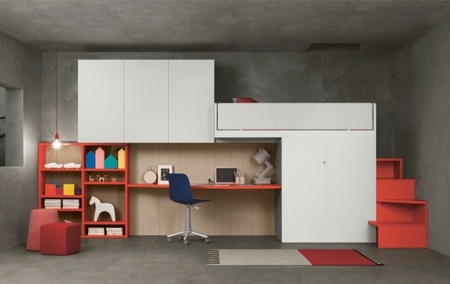 moderná detská izba pestrofarebný loft nástenná polička na farebný nábytok v podkroví