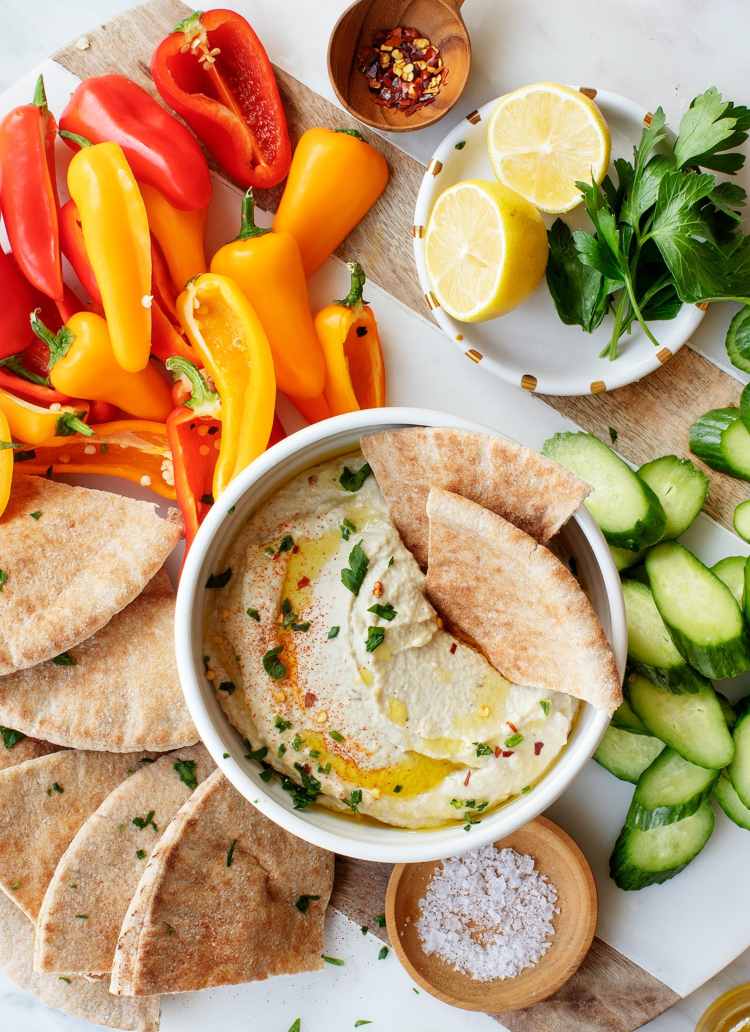 Vytvorte si vlastný tanier so surovým jedlom s Dip Baba Ghanoush