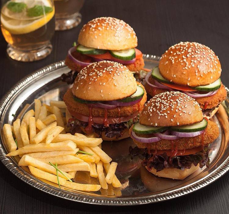 Klasický recept na hamburger - užitočné profesionálne tipy Recept na hamburger - obloha - príloha - rožky - tipy na varenie