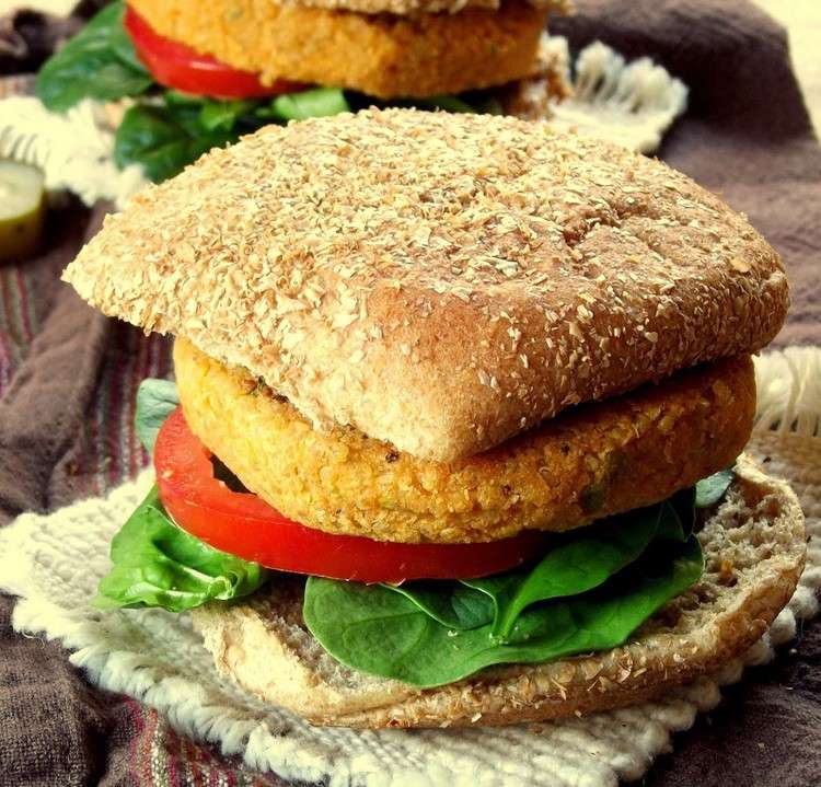 Pripravte si recept na vegánsky hamburger celozrnné buchty jamie oliver