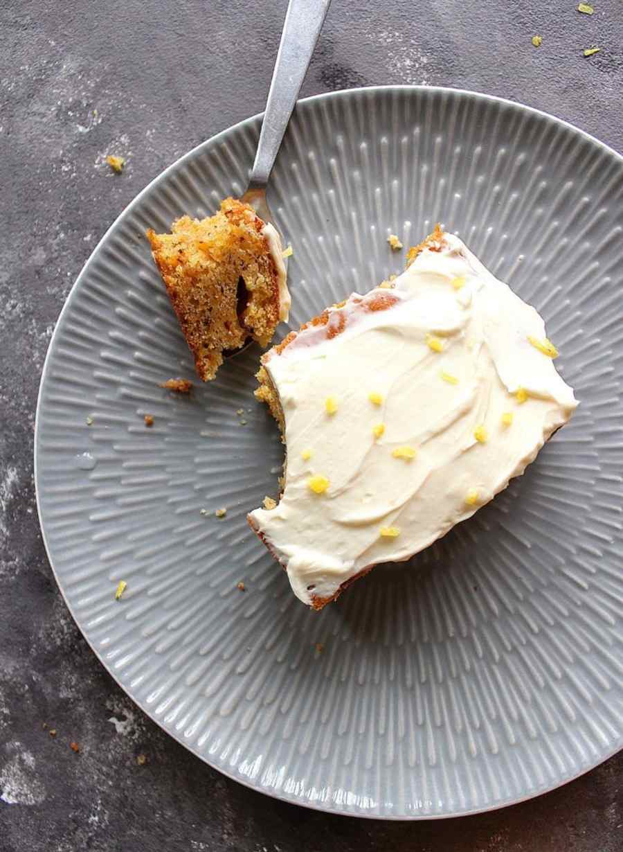 orechová tekvica recepty koláč s polevou zo smotany a nastrúhanej tekvice