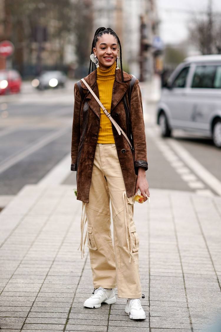 Nohavice trendy dámske jar 2021 kombinujú nákladné nohavice