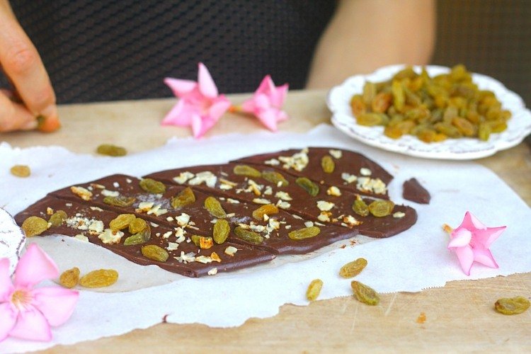 Urobte si z čokolády zdravé recepty z karobovej gumy