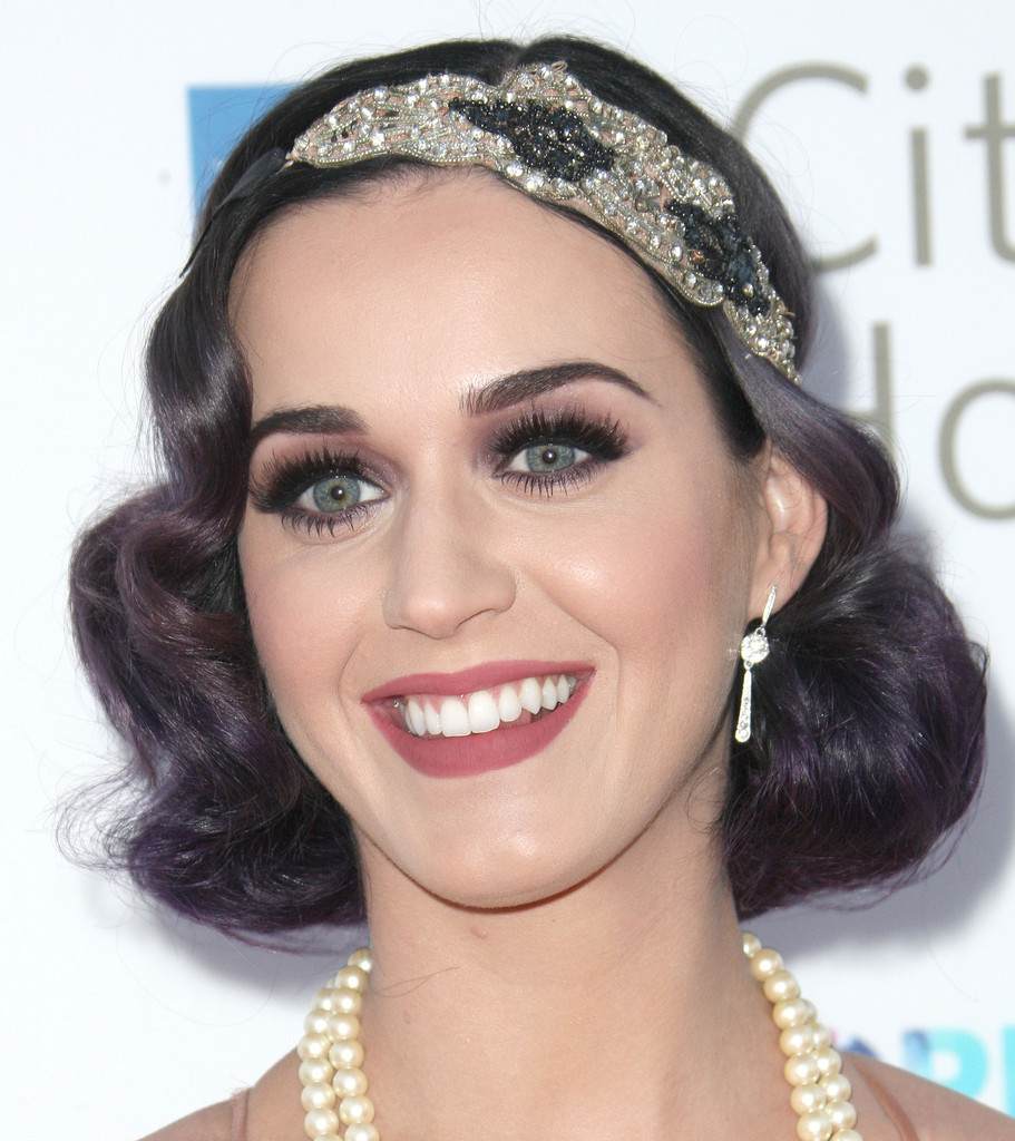 Účesy Katy Perry Účesy Gatsby Look Faux Bob
