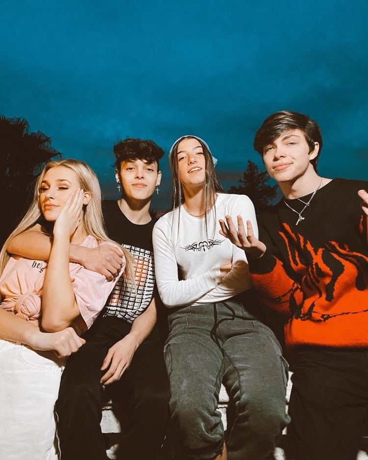 Charli D'Amelio v Hype House medzitým odišiel