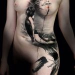 A 357 -es számú fekete tetoválás a minta érdekes változata, amely sikeresen használható a fekete nap tetoválásként történő feldolgozására és alkalmazására