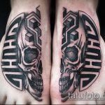 A fekete tetoválás # 795 a rajz méltó változata, amely sikeresen használható a lányok fekete tetoválásaként történő feldolgozására és alkalmazására