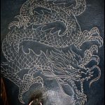 A fekete tetoválás # 797 a minta hűvös változata, amely sikeresen használható átalakításra és fekete tetoválásra a karon